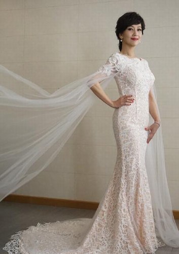 白娘子归来!赵雅芝穿农村白色镂空纱裙蕾丝自建120平米五层楼房屋设计图图片