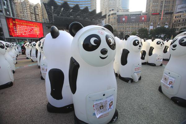 旧衣回收企业谎称是政府指定 借机卖理财产品