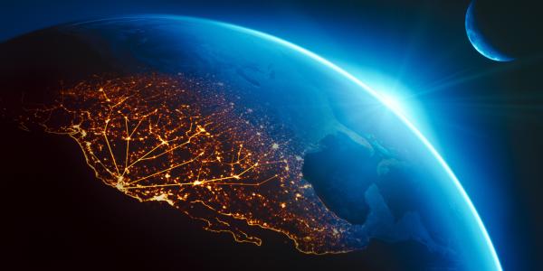 阳:世界至今尚未变成天下 真正的世界历史尚