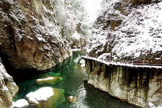 图片为地震前的银厂沟冬季景色(大龙潭)银厂沟,成都人的记忆!