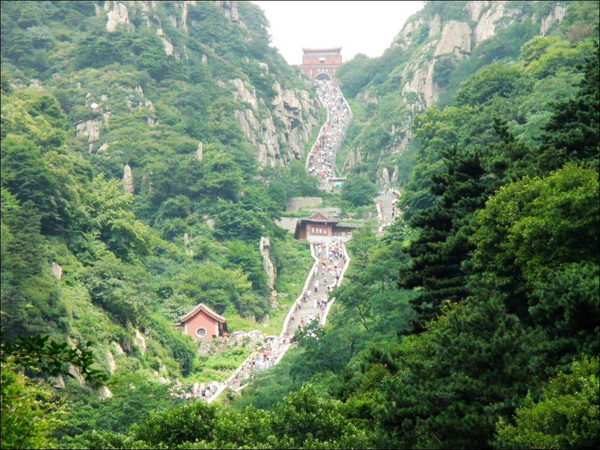旅游景点二:十八盘