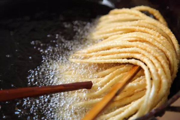 【新年福利】推荐15集大型美食纪录片《新疆