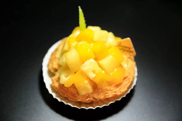 芒果凤梨酥挞(25元/个 酥妃经典的368层酥皮,芒果凤梨,甜度适中,配上