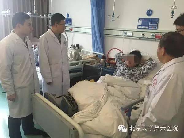 【组图】北京大学第六医院孙伟、梁英两位医生