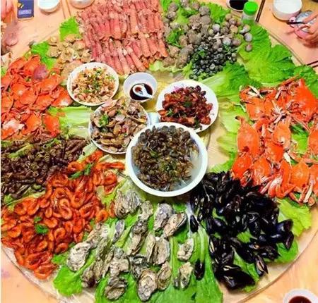 美食报道:三亚四川老三海鲜将海鲜盛进行到底