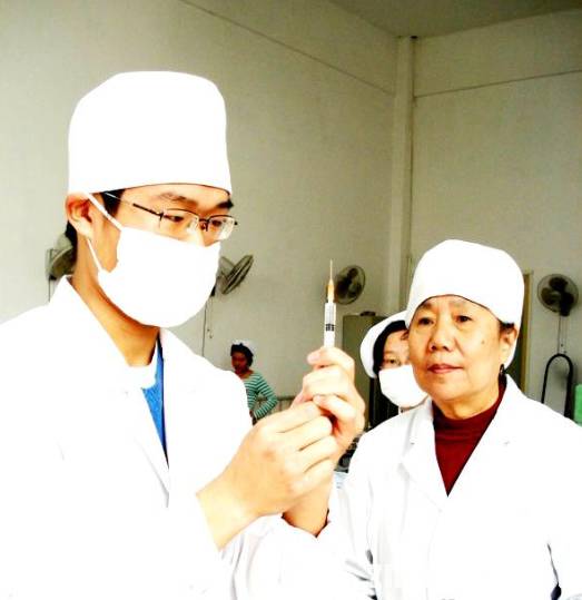 我校护理专业29名学生同被湖北省人民医院录
