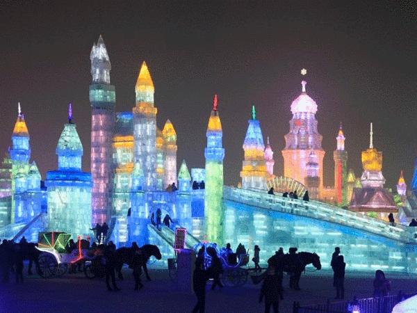 韩国冰灯节--2016平昌哈尔滨冰雪大世界