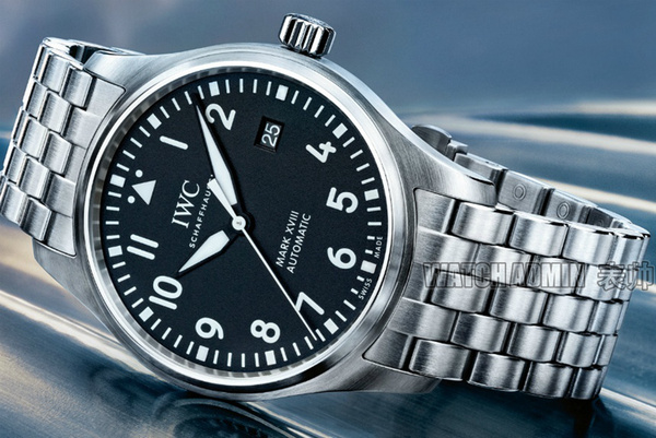 IWC 马克十八 飞行员腕表亮相
