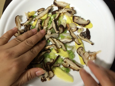 【猴好吃】年夜饭开屏做法:孔雀可以鱼新菜谱狗肾衰竭首选吃鸡胸肉吗图片