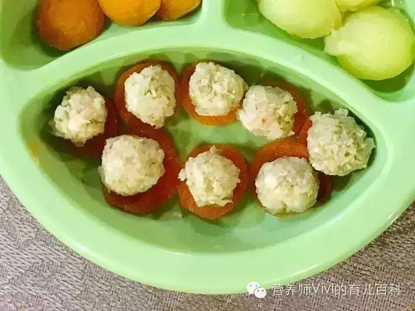 营养师教宝宝餐 | 白萝卜口蘑海虾蒸丸子