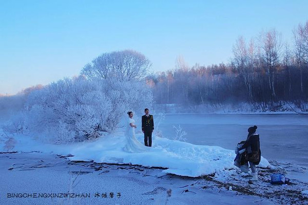 伊春拍婚纱照_伊春职业学院(2)