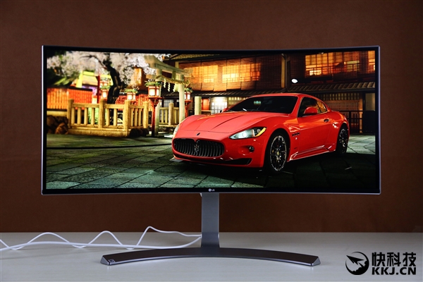 全球首发！LG 21:9曲面超宽显示器图赏：一眼被惊艳