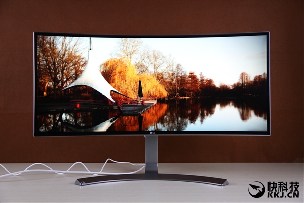 全球首发！LG 21:9曲面超宽显示器图赏：一眼被惊艳