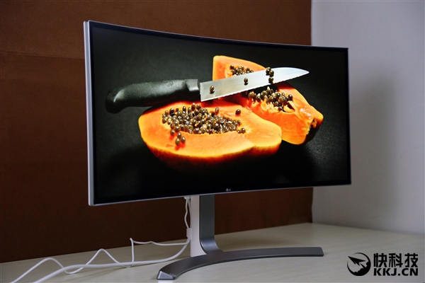 全球首发！LG 21:9曲面超宽显示器图赏：一眼被惊艳