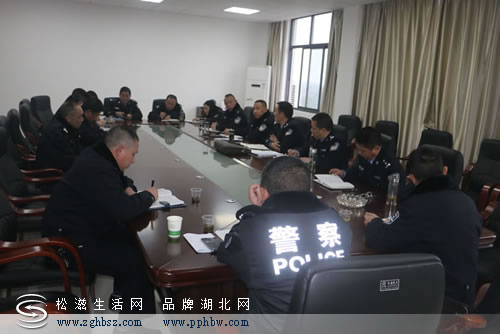 松滋市公安局副局长赵军到交警大队调研