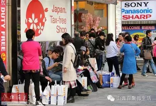 去日本疯狂购物的一群中国人 网上骂疯啦!速看