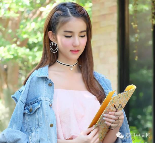 泰国美人妖彻底变性 成真正"女人(组图)