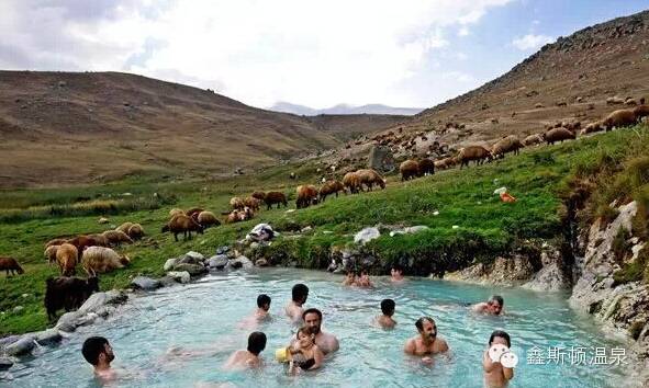 二,伊朗撒巴兰火山温泉