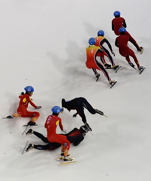 技术代表和裁判解释短道速滑男子5000米接力判罚疑问