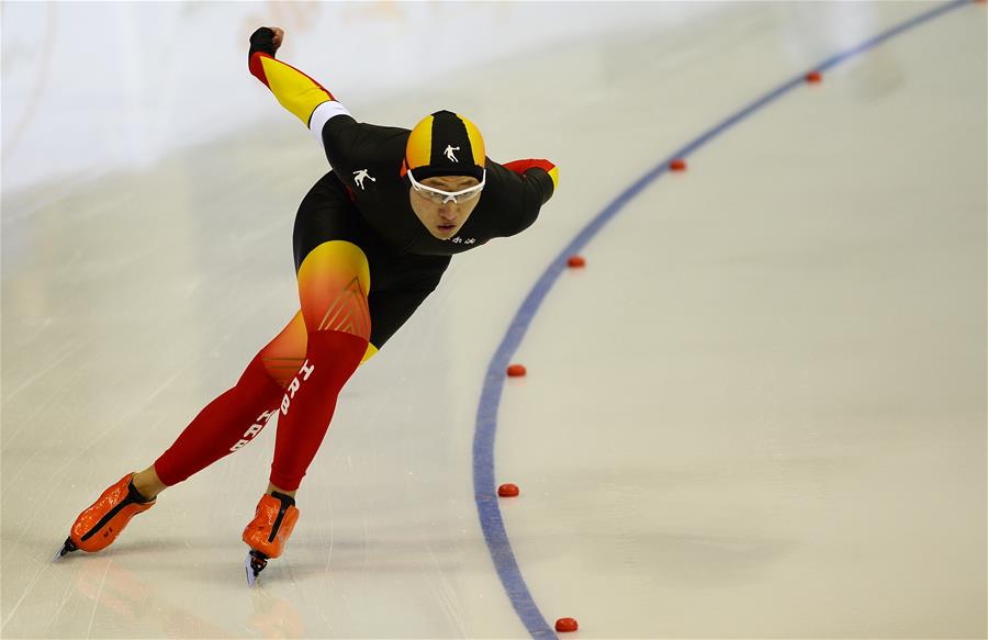 速度滑冰男子1500米:刘一鸣夺冠(组图)