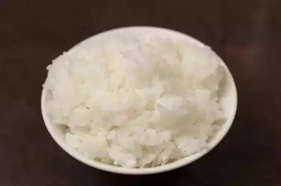 他用50年光阴煮一碗白米饭,全日本都抢着吃!