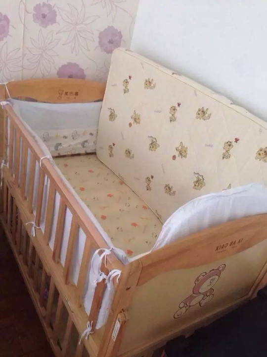 联系方式:13516717792笑巴喜婴儿床,两档,可变摇篮,尺寸:104*58cm