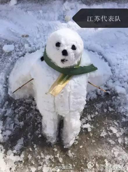 评选最丑雪人,广州人亮出雪人时,大家都乐了!