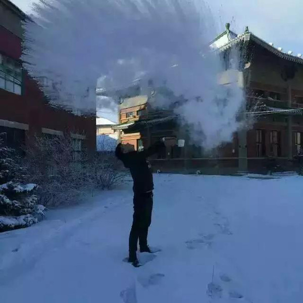 13人眼中的超级寒潮最美极景,超级寒潮浙江桐乡,超级大寒潮,浙江气象台强寒潮和大雪预报,浙江气象寒潮路径图,全国寒潮疯狂
