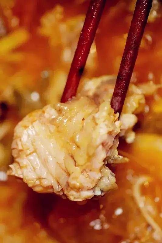 他用了18年创建了代表贵州美食名片的知名餐饮店