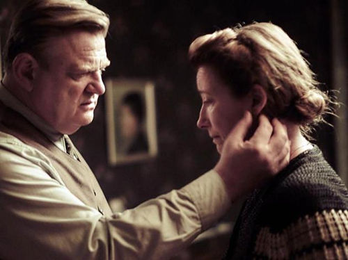 竞赛片《柏林孤影》alone in berlin