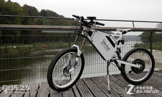 这款自行车名叫Vector,可骑行也可作电动自行车,相比目前其他智能自行车专注于数据采集以及分析,Vector更专注于自行车原本的作用舒适的骑行体验,主要体现在以下几点: