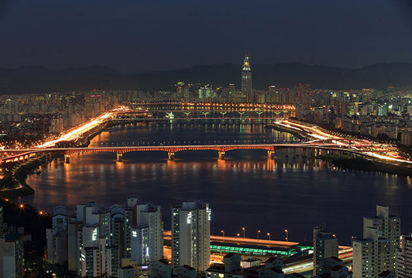 韩国首尔这样的夜景你应该还没见过