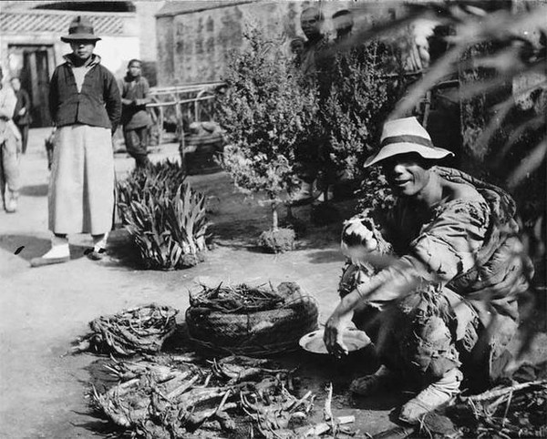 民国初年的老照片(九):1915年上海虹口市场买