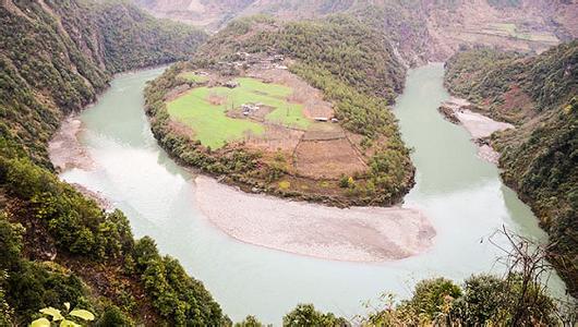 云南叫停怒江小水电开发：建旅游天堂