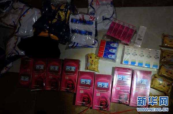 专项行动期间，根据群众举报线索和前期暗访情况，警方对西宁市城西区“悦温泉”洗浴进行突查，当场抓获涉嫌卖淫嫖娼违法行为人6人，涉嫌容留、介绍卖淫犯罪嫌疑人1人。目前，该案正在进一步审理中。