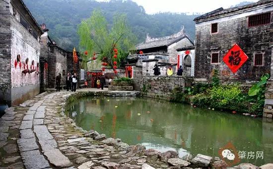 a ancient town:古村 说起肇庆的古村,感觉散落在各县区,到处都是