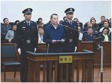 被告人蒋洁敏作最后陈述时说:“我的犯罪事实清楚,证据真实确凿,汉江分院的起诉是客观的,我对犯罪事实供认不讳,对起诉书没有异议,我接受公诉机关的控诉,我认罪、悔罪。”