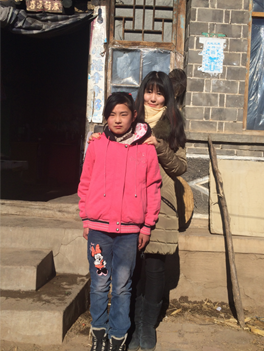大学生黄慧妍:资助失学女孩 助她走出大山