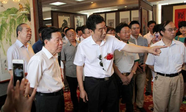 借笔墨抒发胸中逸气陈友书画展研讨会发言摘录