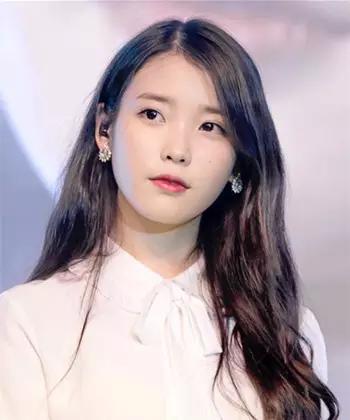 点击图片查看详情 iu给人口_IU泰妍进阶人气女歌手 爆表少女肌比唱功更红