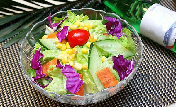 【减肥瘦身篇】蔬菜沙拉可瘦身,选择食材有考