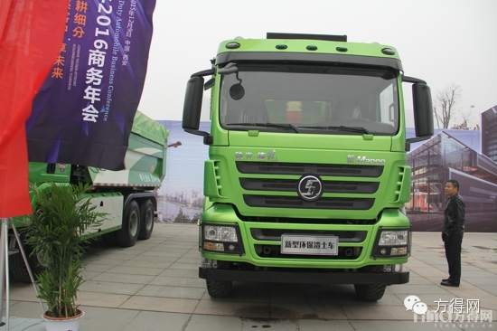 德龙新m3000环保渣土车