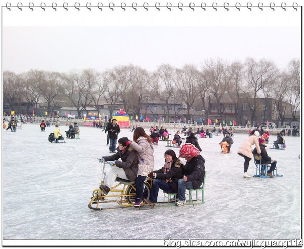 实拍:北京什刹海玩冰车的乐趣(图)