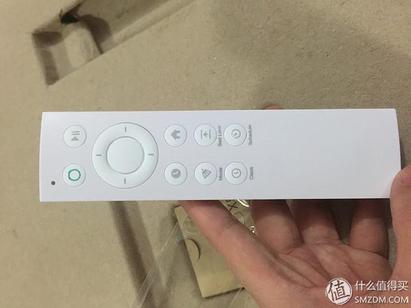 一只蠢萌扫地机器人的自白:你好,我是智小兔!