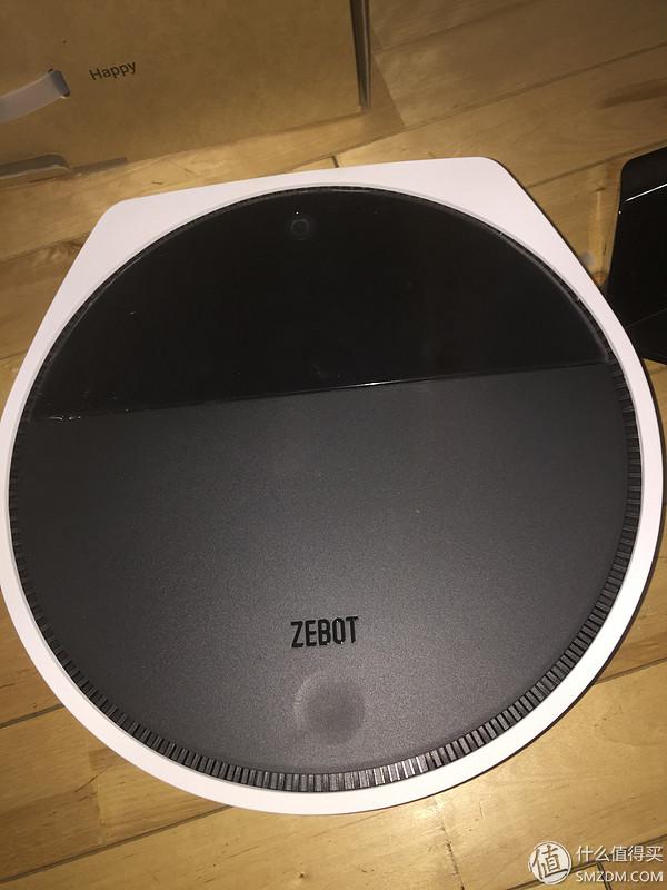 一只蠢萌扫地机器人的自白:你好,我是智小兔!