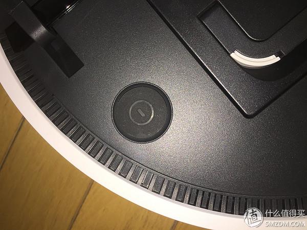 一只蠢萌扫地机器人的自白:你好,我是智小兔!