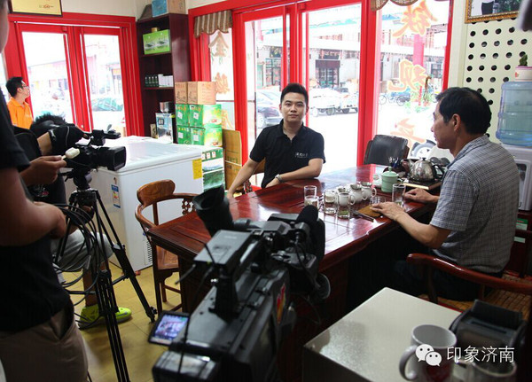 槐荫区江北第一茶市宋劲彬感受新济南人的茶市生活