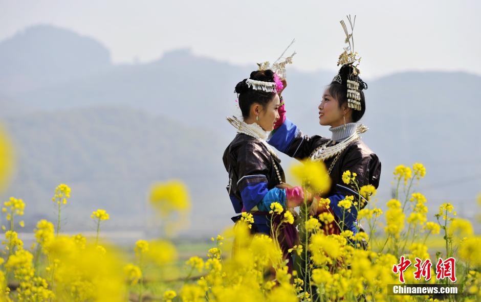 贵州侗族同胞欢喜过大年(组图)