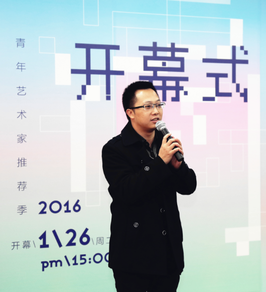 广州美术学院附中校长丁松坚教授;广州美术学院附中副校长江鸥教授