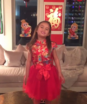 特朗普4岁外孙女用普通话唱歌 恭贺中国新年